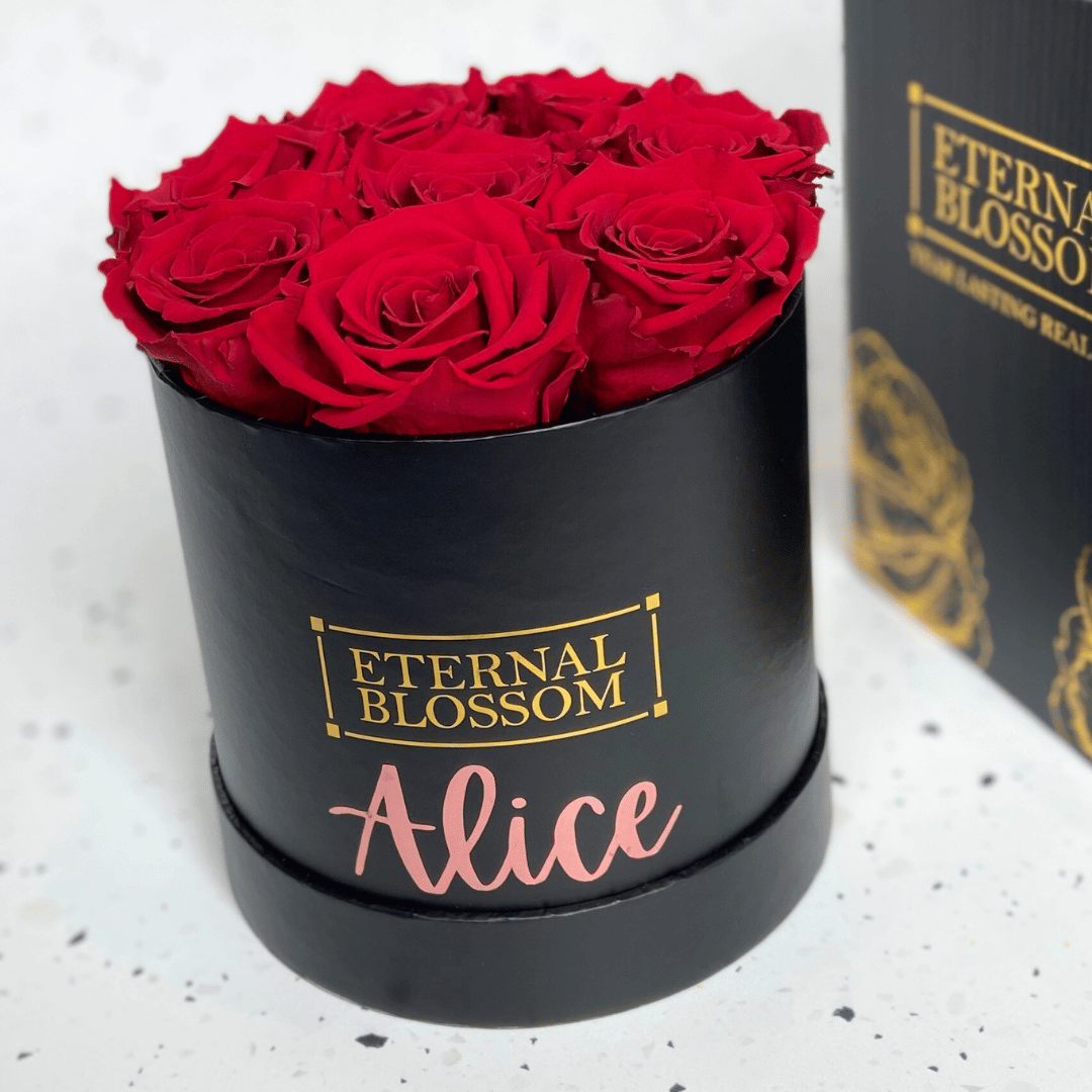 Eternity Roses in black box Similar to the VENUS ET FLEUR store Red flowers NEW